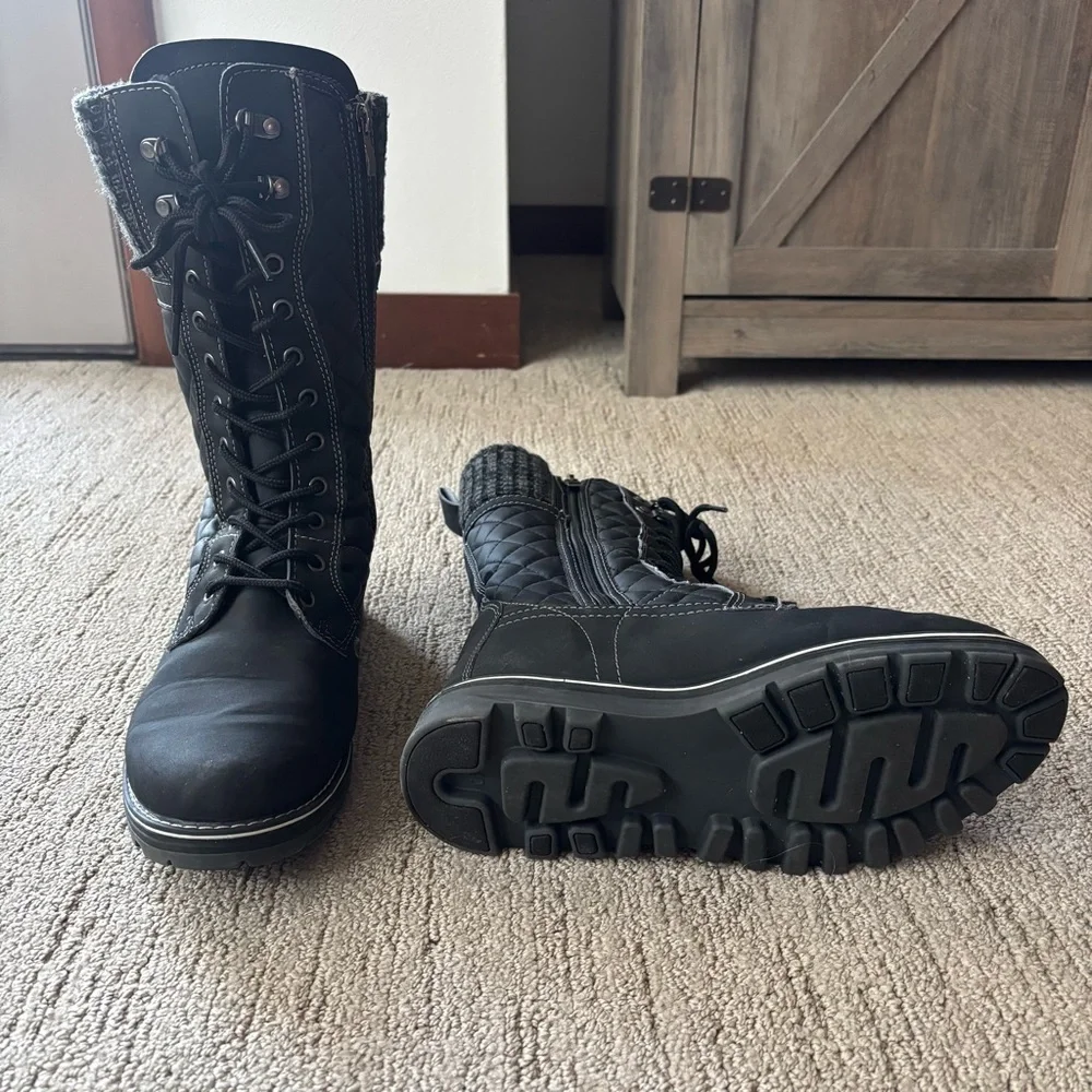 Black Lace-Up Women's Polar Boots Sz 40